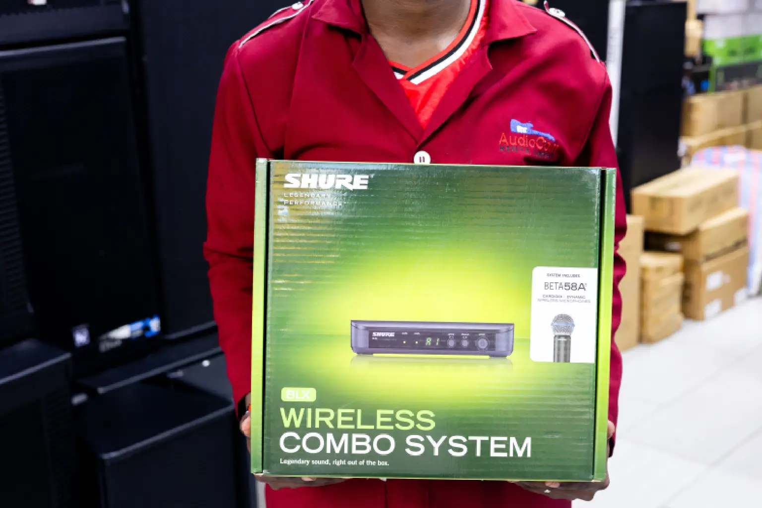 SHURE BETA 58A BLX Wireless Combo System 5 58A BLX Wireless Combo System