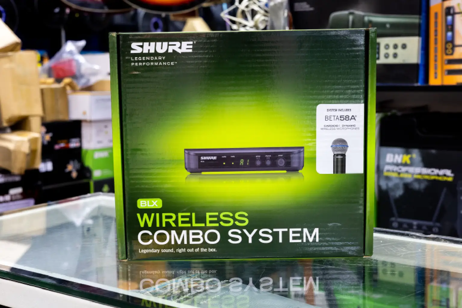 SHURE BETA 58A BLX Wireless Combo System 8 BLX Wireless System