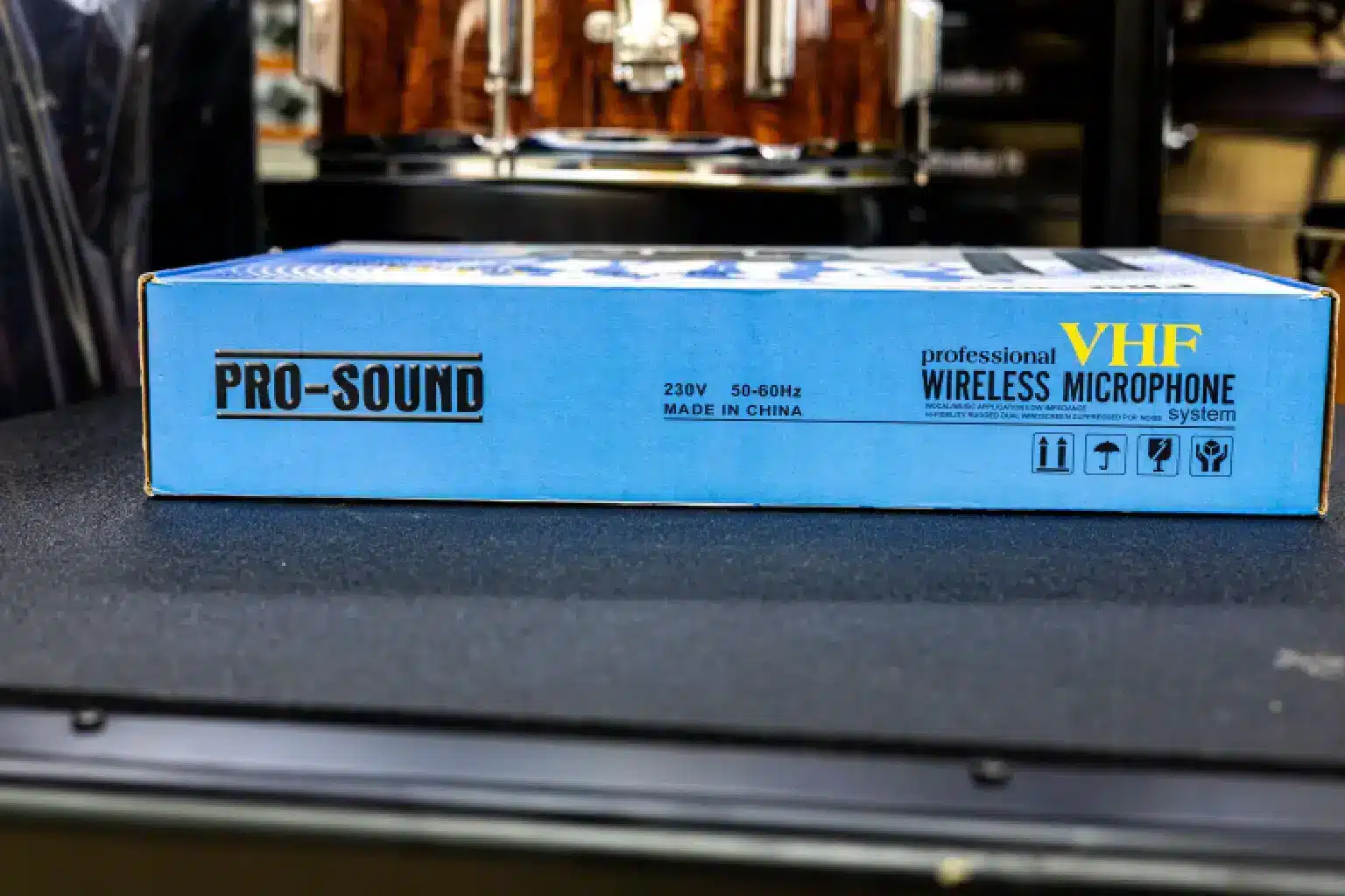 Pro Sound PG42H Professional-Grade Wireless VHF Microphone 3 professional wireless VHF microphone