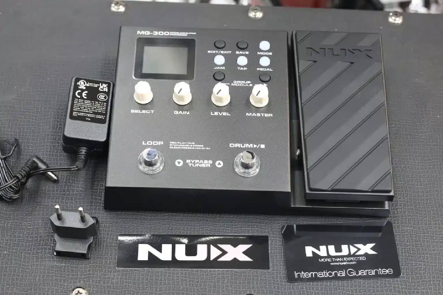 Nux MG-300 Guitar Multi-Effects Pedal 3 Nux MG-300 for live performances,