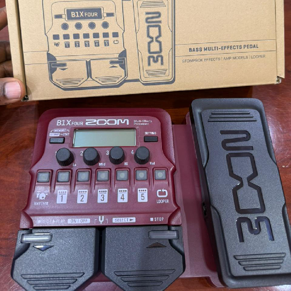 Zoom B1X Four Bass Multi-Effects Processor - Best Price