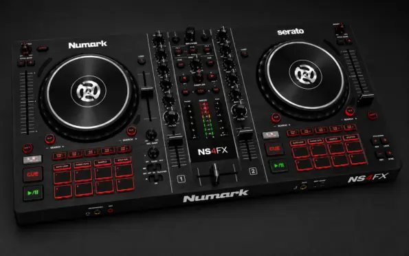 Numark NS4FX DJ
