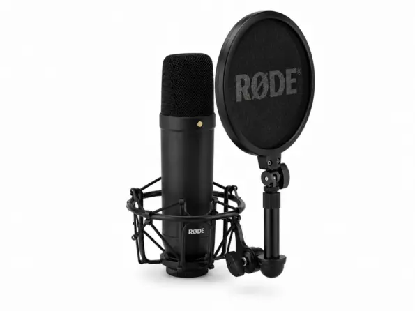 RODE NT1 Signature studio mic
