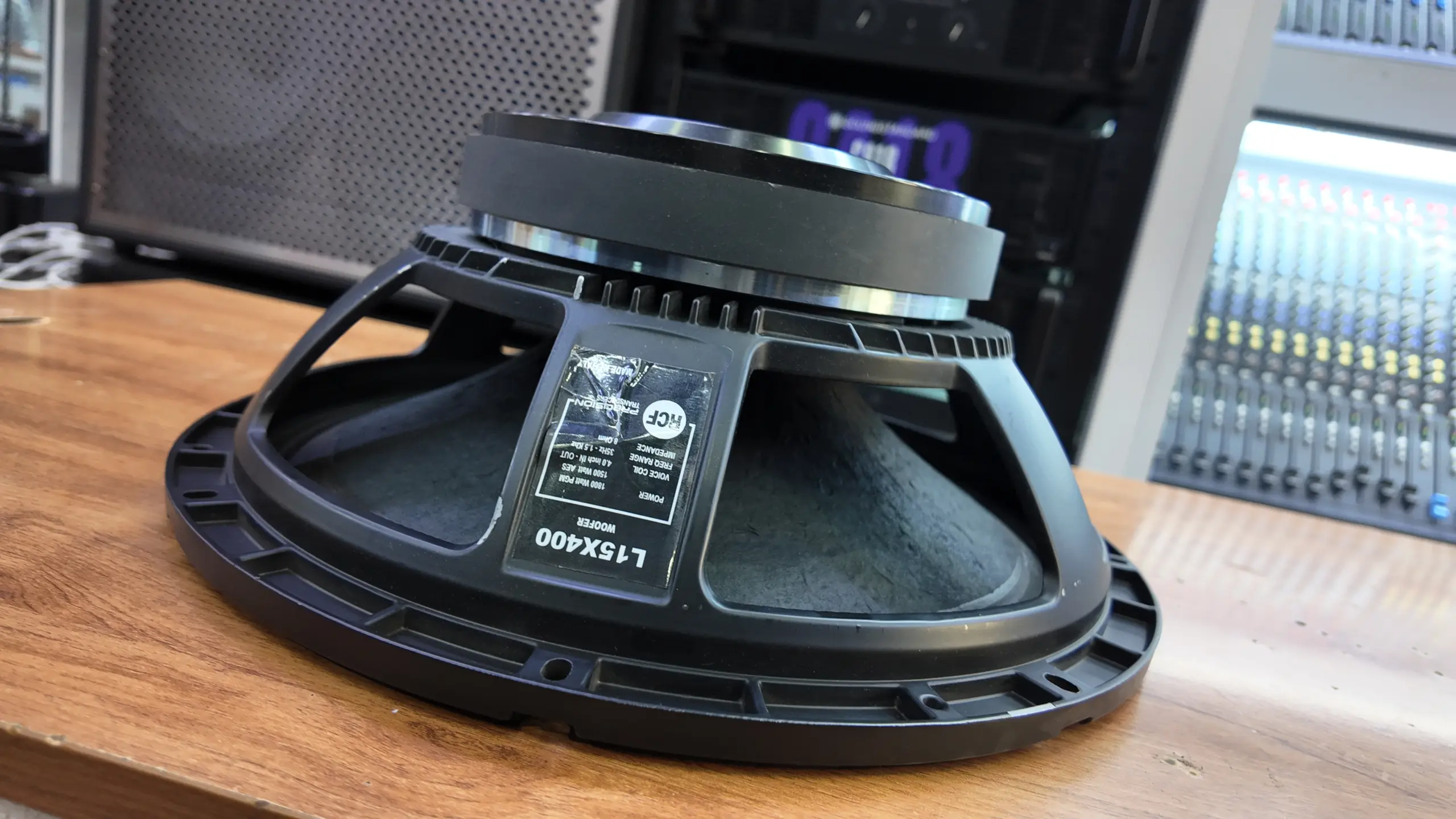 RCF L15X400 Woofer Kenya – Professional Bass Speaker for Serious Sound Systems 13 buy RCF L15X400 Kenya