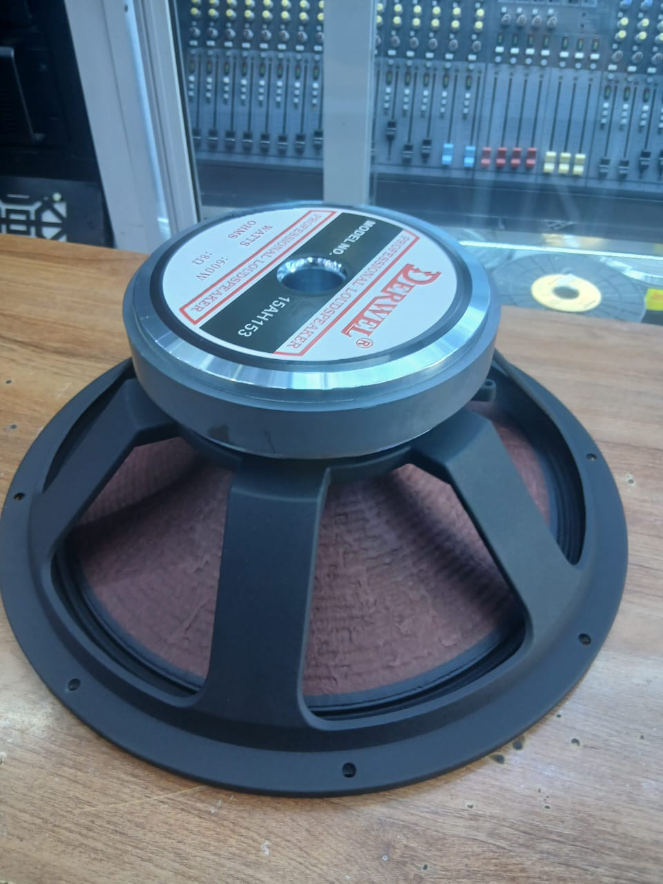 Derwel 15AH153 Professional Loudspeaker 13 Derwel 15AH153 speaker driver