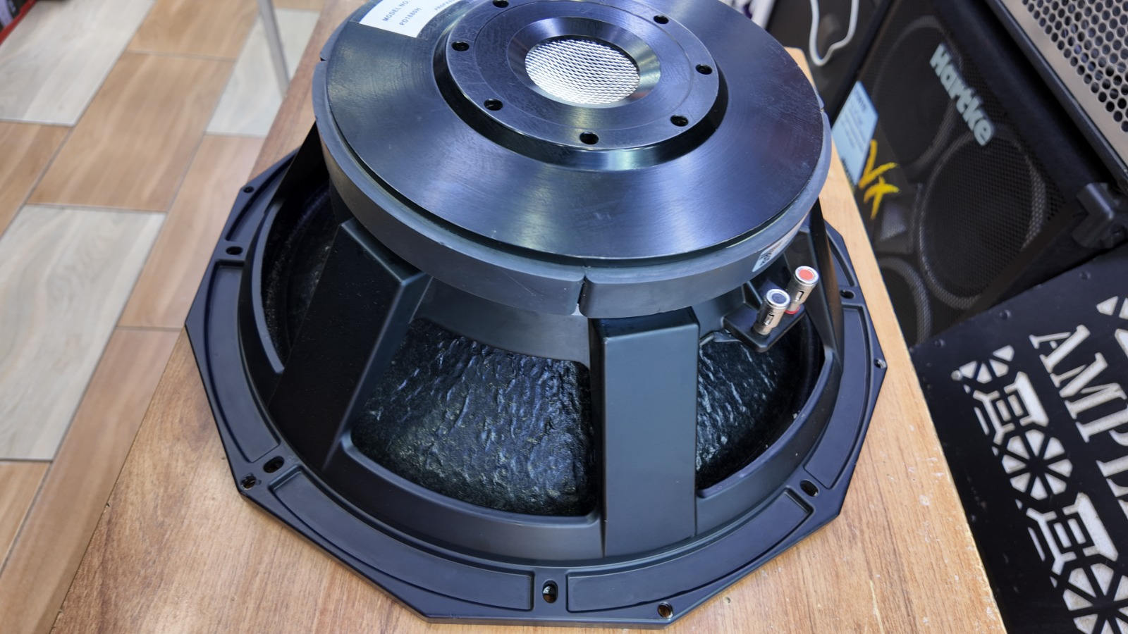 How the Derwel PD1880H 18-Inch Speaker Improves Professional Sound System Performance 16 Derwel Professional Woofer
