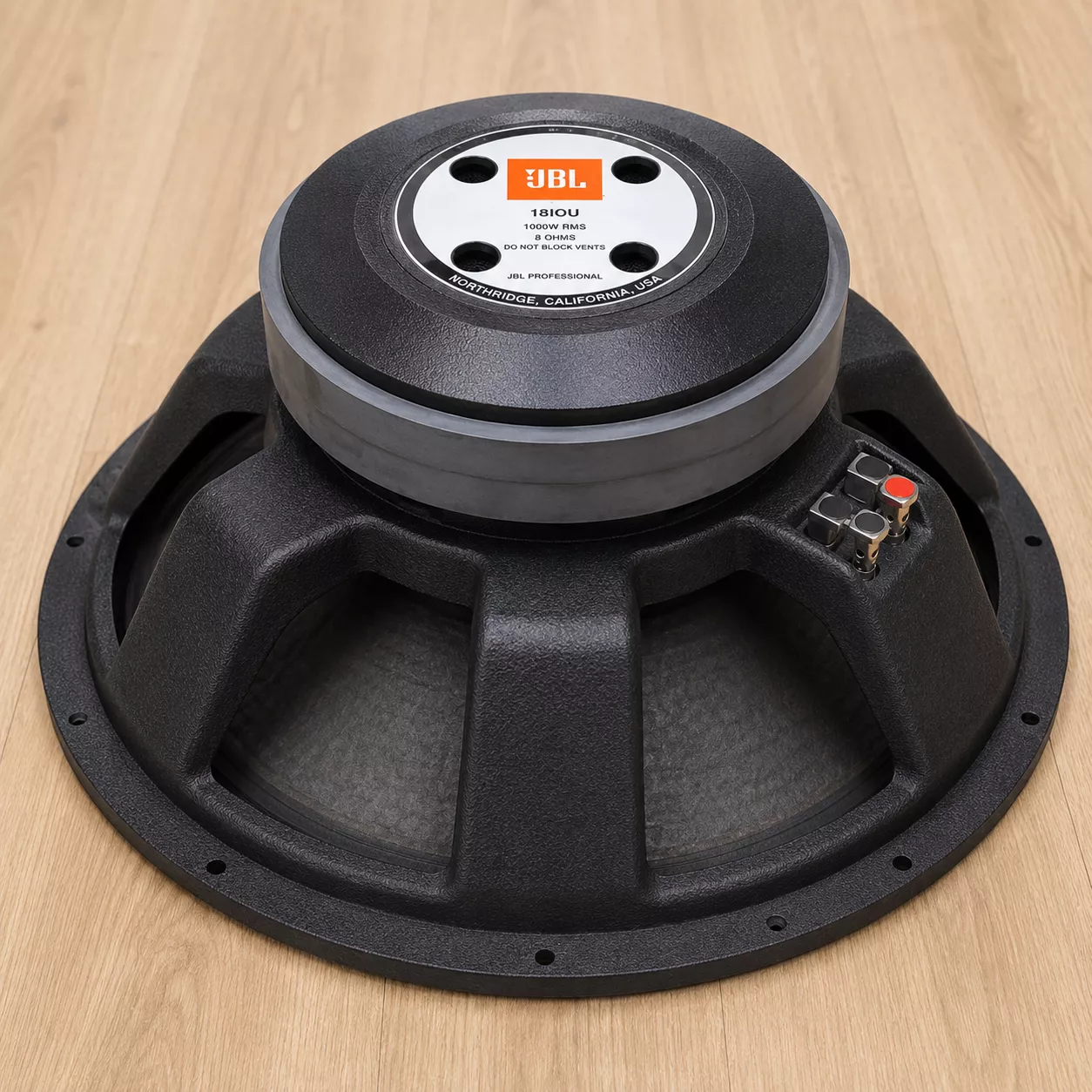 JBL 18IOU Naked Speaker Kenya: The Ideal 18-Inch Driver for Powerful Professional Bass 9 JBL 18IOU Woofer