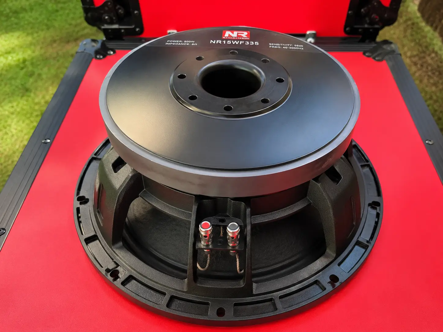 NR 12WF335 Naked Speaker – 300W 8-Ohm Speaker Driver for Cabinets, PA Systems and Live Sound 12 NR 12WF335 PA speaker
