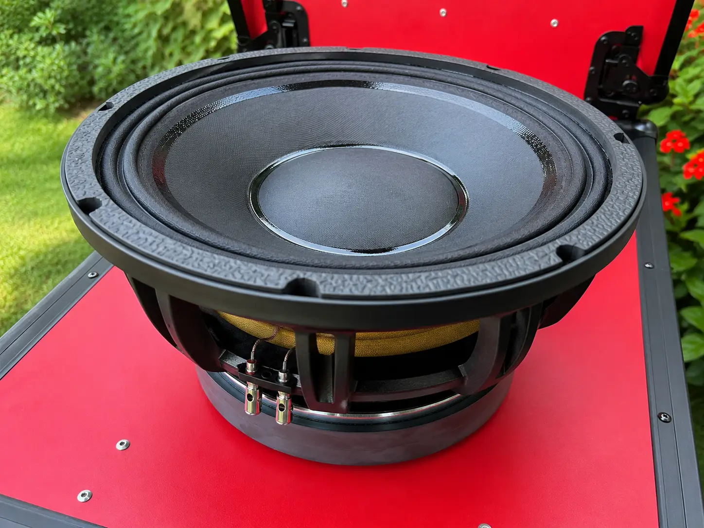 NR 12WF335 Naked Speaker – 300W 8-Ohm Speaker Driver for Cabinets, PA Systems and Live Sound 10 NR 12WF335 speaker driver