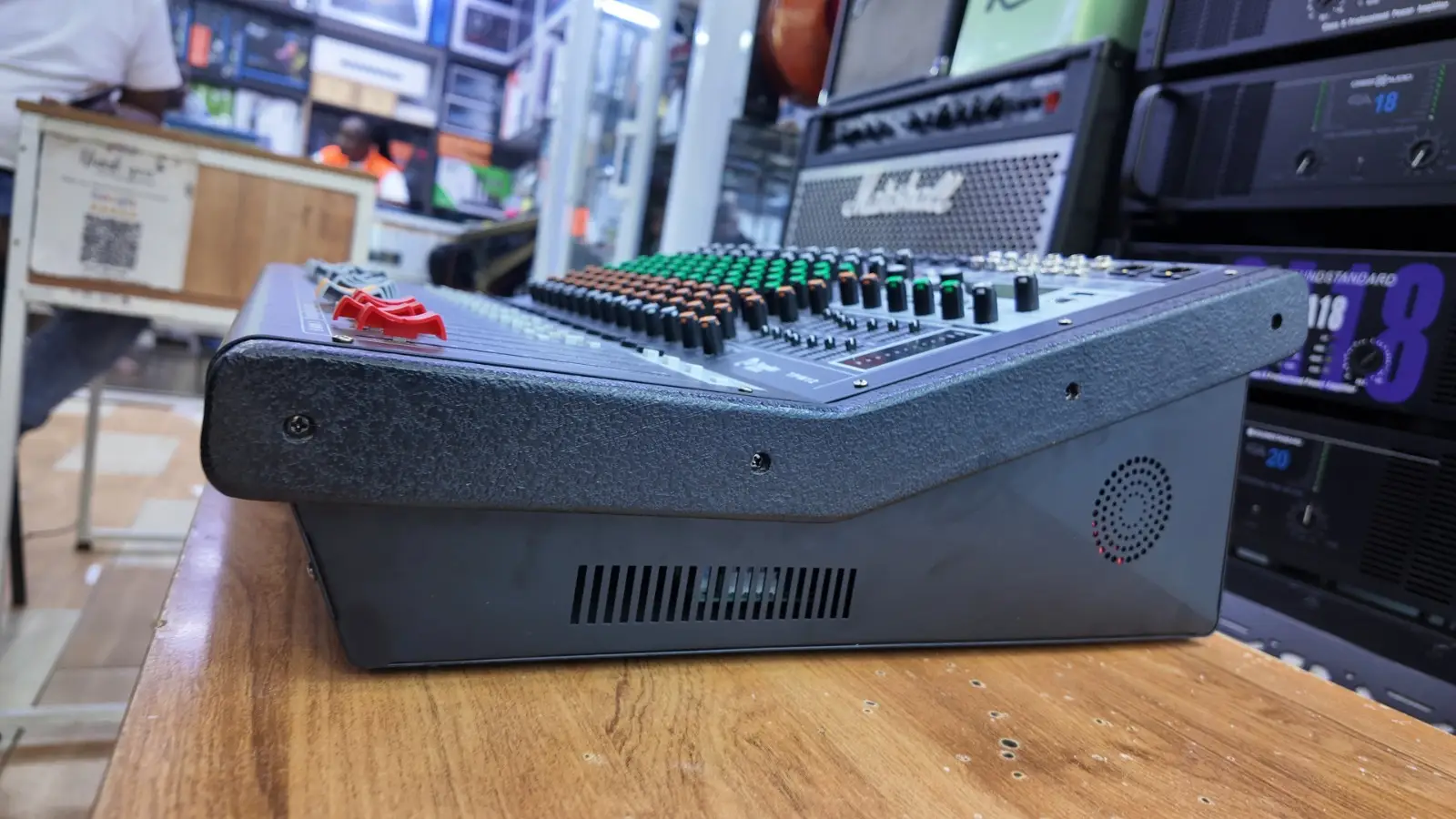 Thunder Sound TPW 12 Professional Powered Audio Mixer – 12-Channel Mixer for Churches, Events and PA Systems 10 Thunder Sound TPW 12 powered mixer
