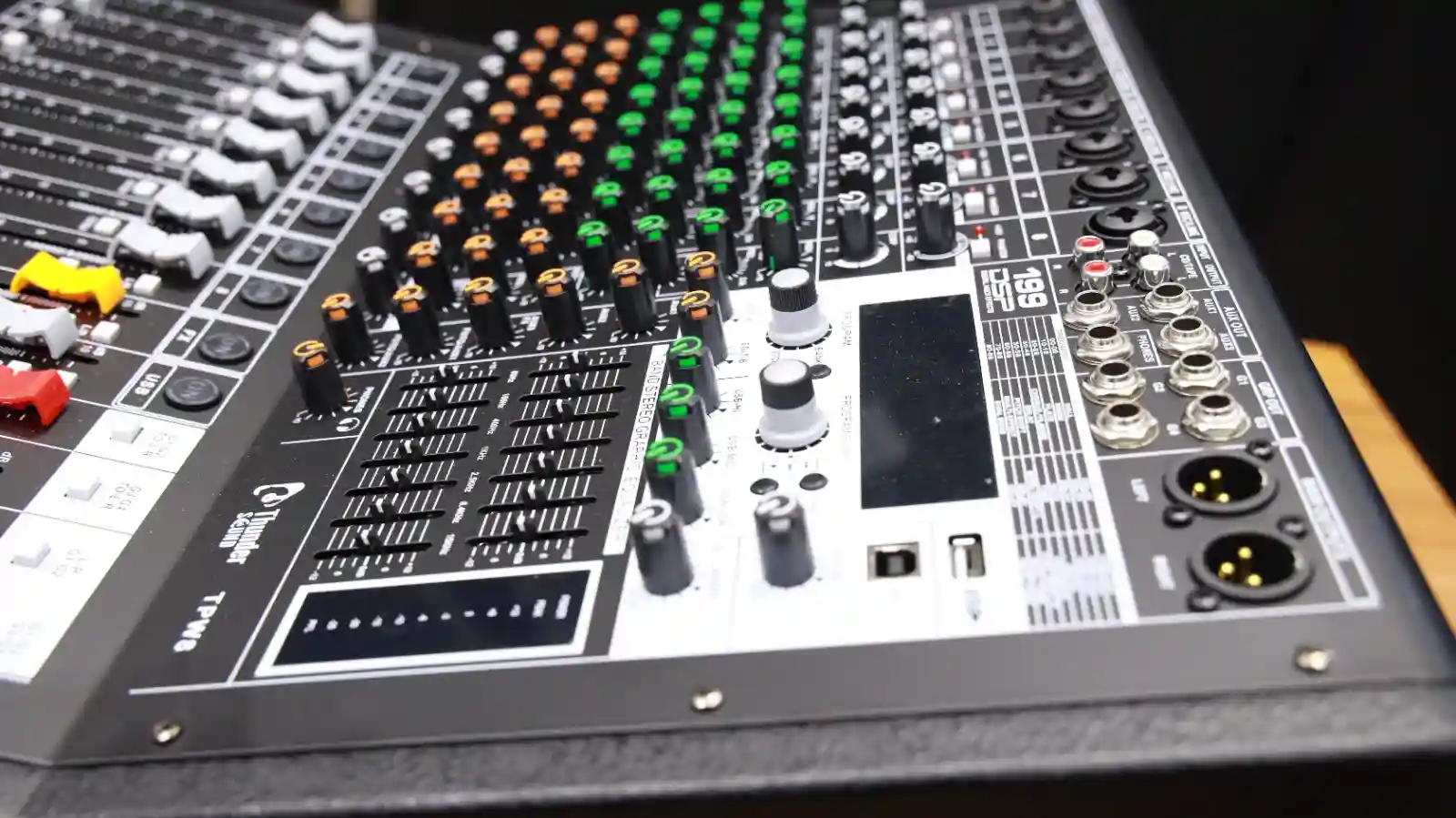 Thunder Sound TPW 8 Kenya