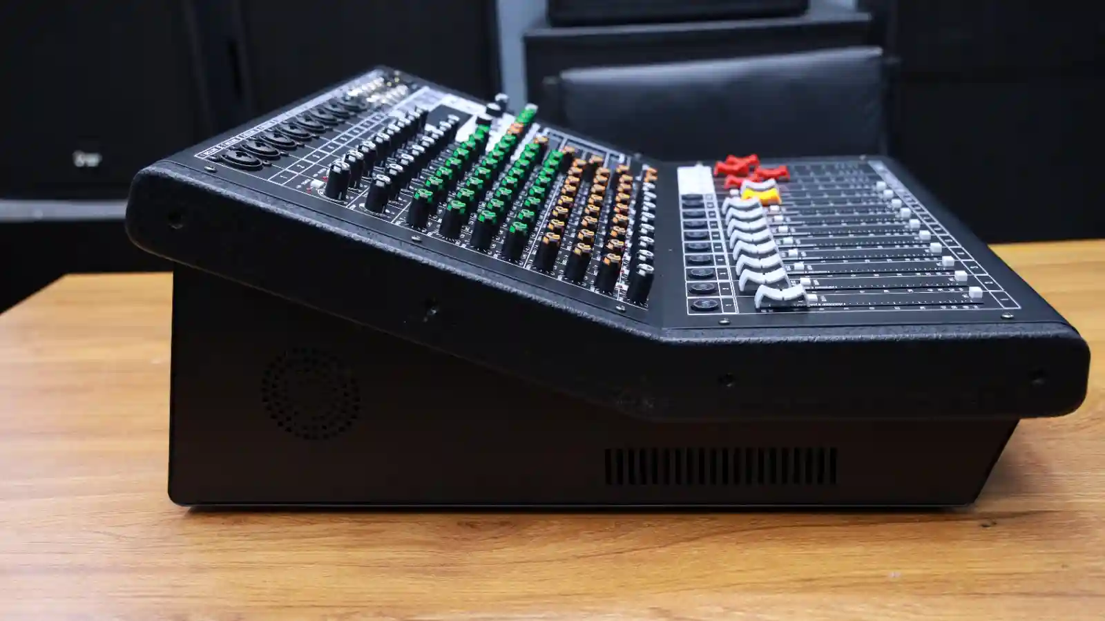 Thunder Sound TPW 8 live sound mixer