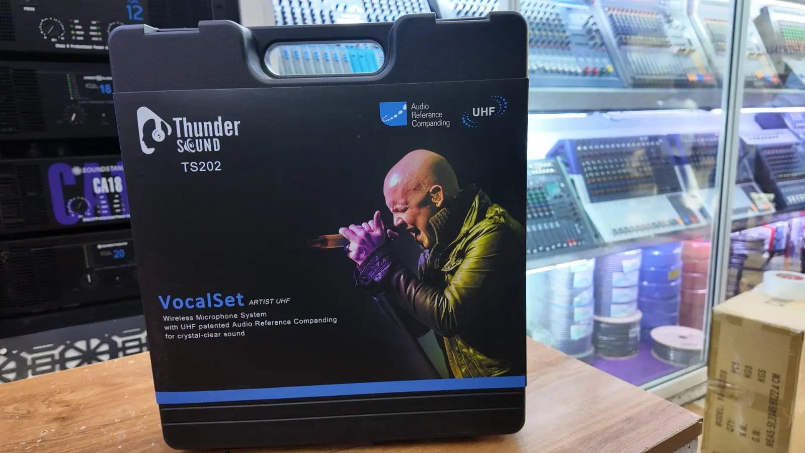 Thunder Sound TS202 Vocalset Artist UHF – Wireless Microphone for Worship, Vocals and Event Hosting 10 Thunder Sound TS202 wireless microphone