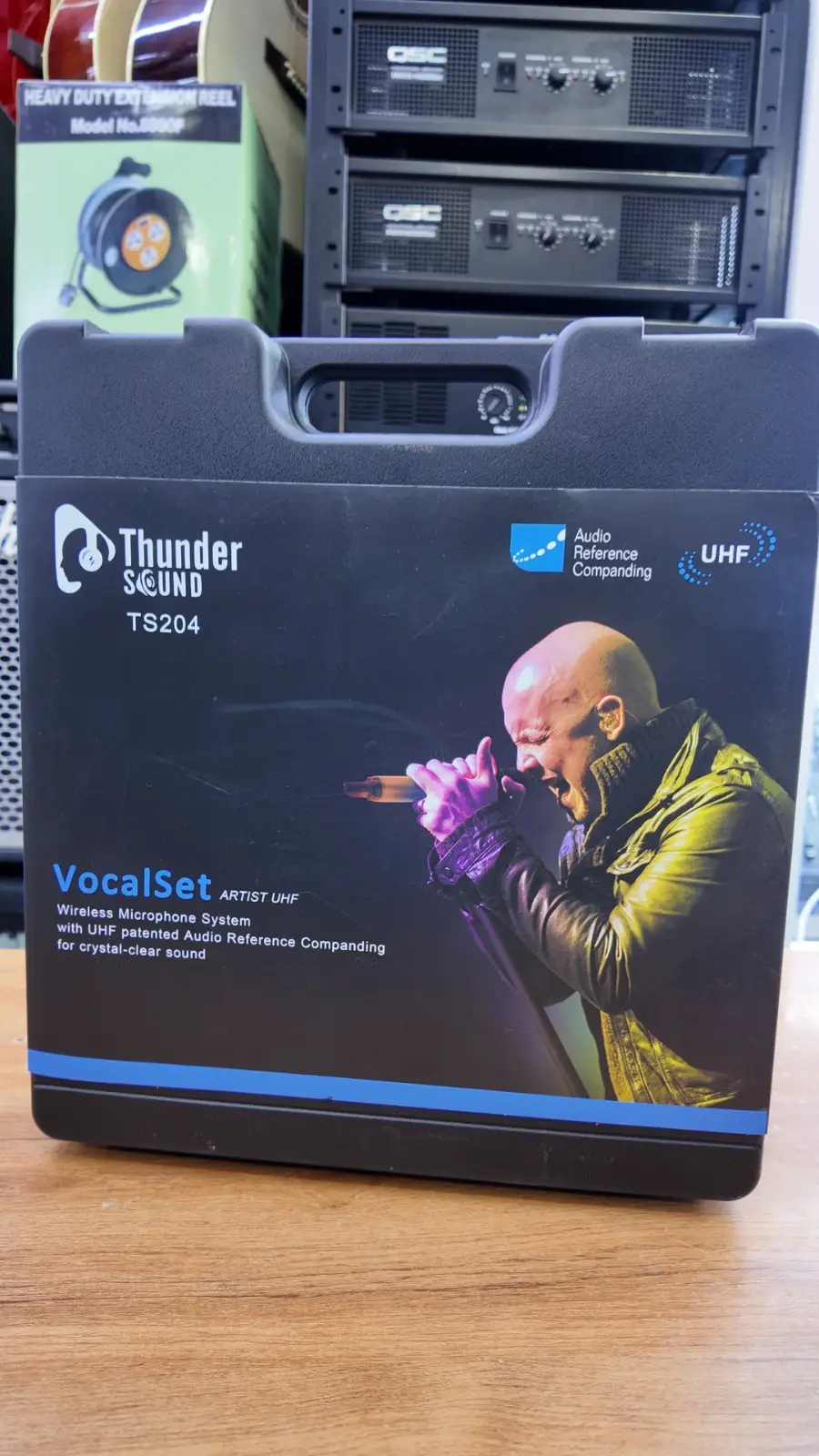 Thunder Sound TS204 Vocalset Artist UHF Wireless Microphone – Dual Mic System for Worship, DJs and Events 10 Thunder Sound TS204 wireless microphone